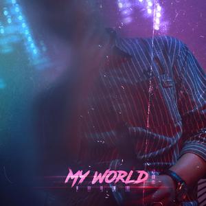 他用手抓着我的大奶子,一手摸着我的逼逼
